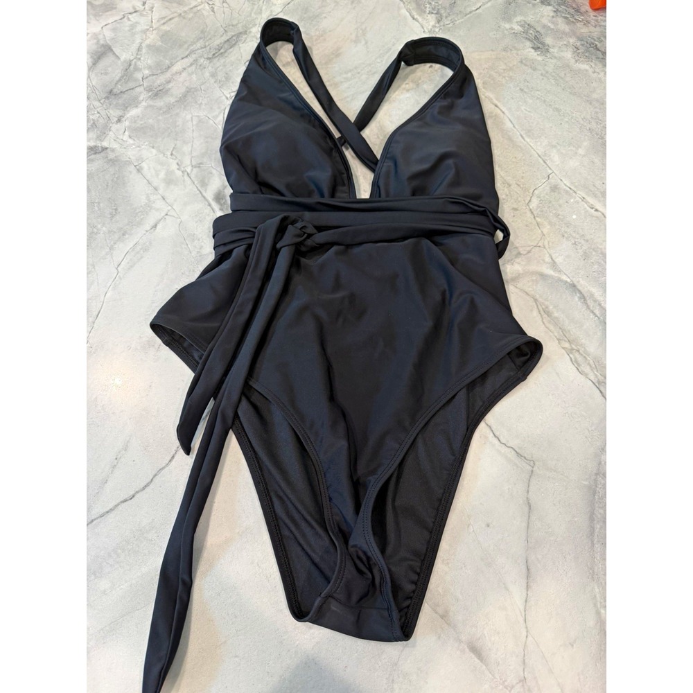 Cupshe Women's Black Solid One-Piece Swimsuit Wrap Tie Crisscross Back L